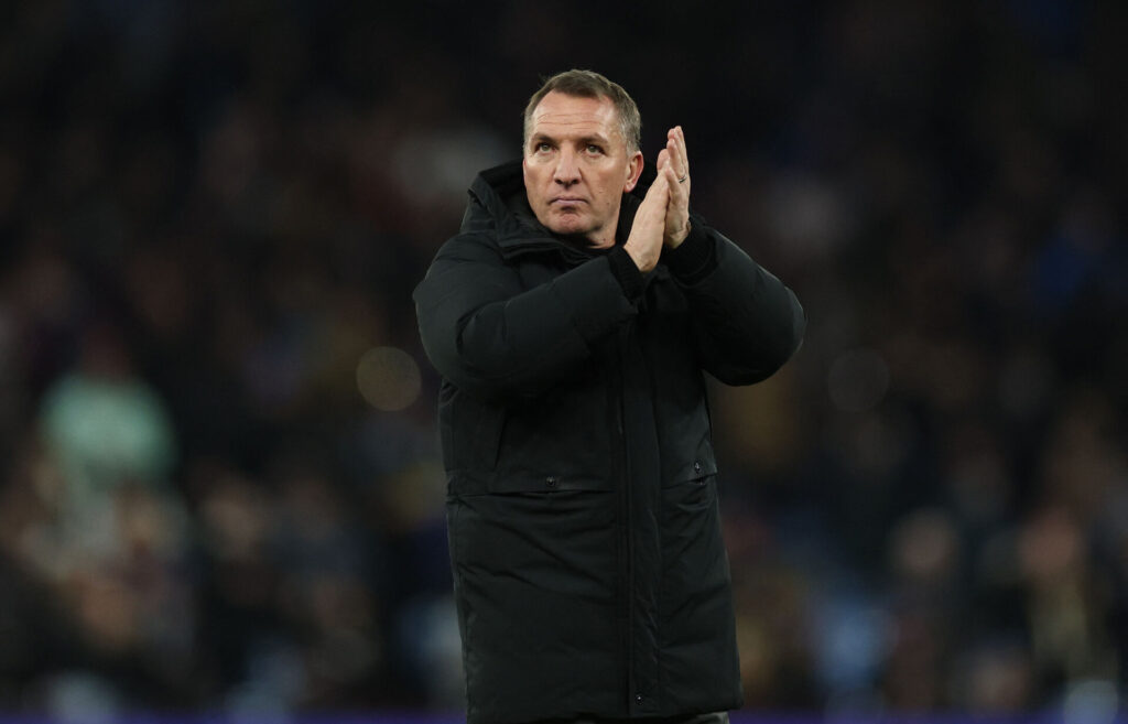 Brendan Rodgers klapper efter Celtics kamp mod Aston Villa.