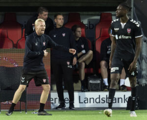 Steffen Kielstrup på sidelinjen for Vejle.