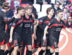 FC Midtjylland jubler efter scoring.