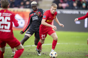 Lucas Høgsberg i aktion mod FC Midtjylland.