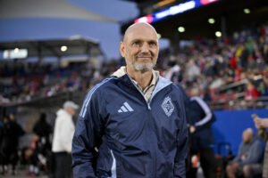 Jesper Sørensen på sidelinjen.