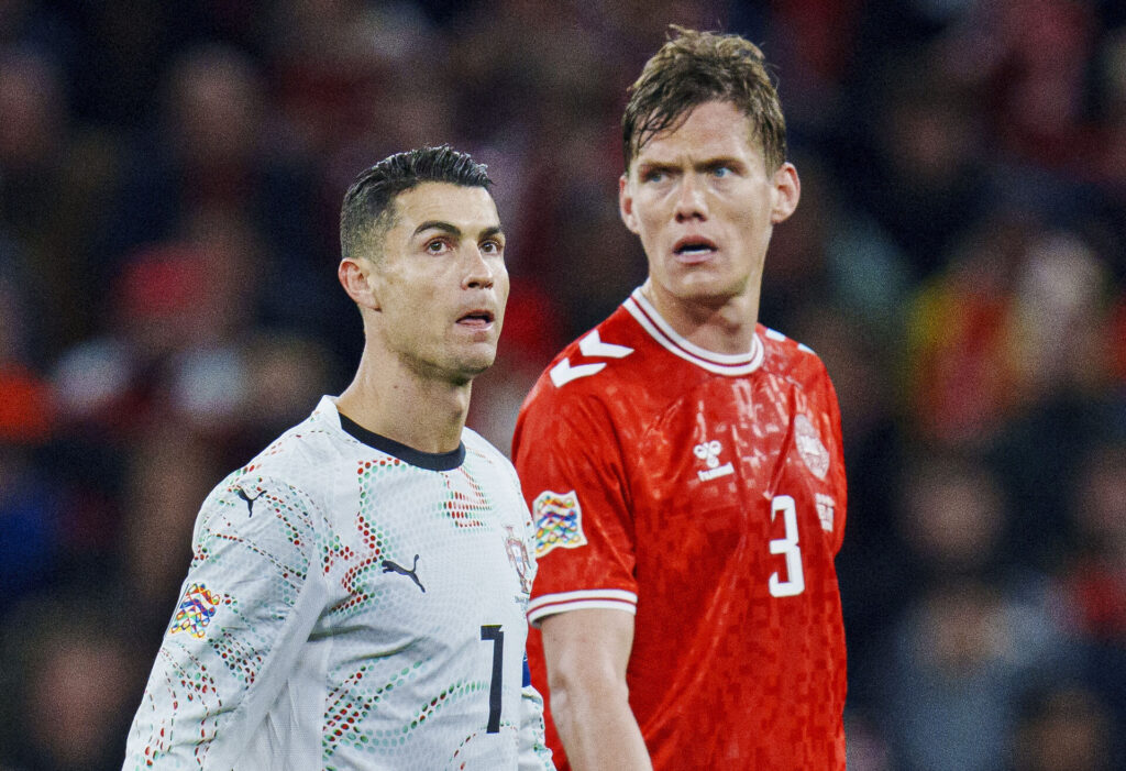 Ronaldo og Vestergaard i kampen i Parken