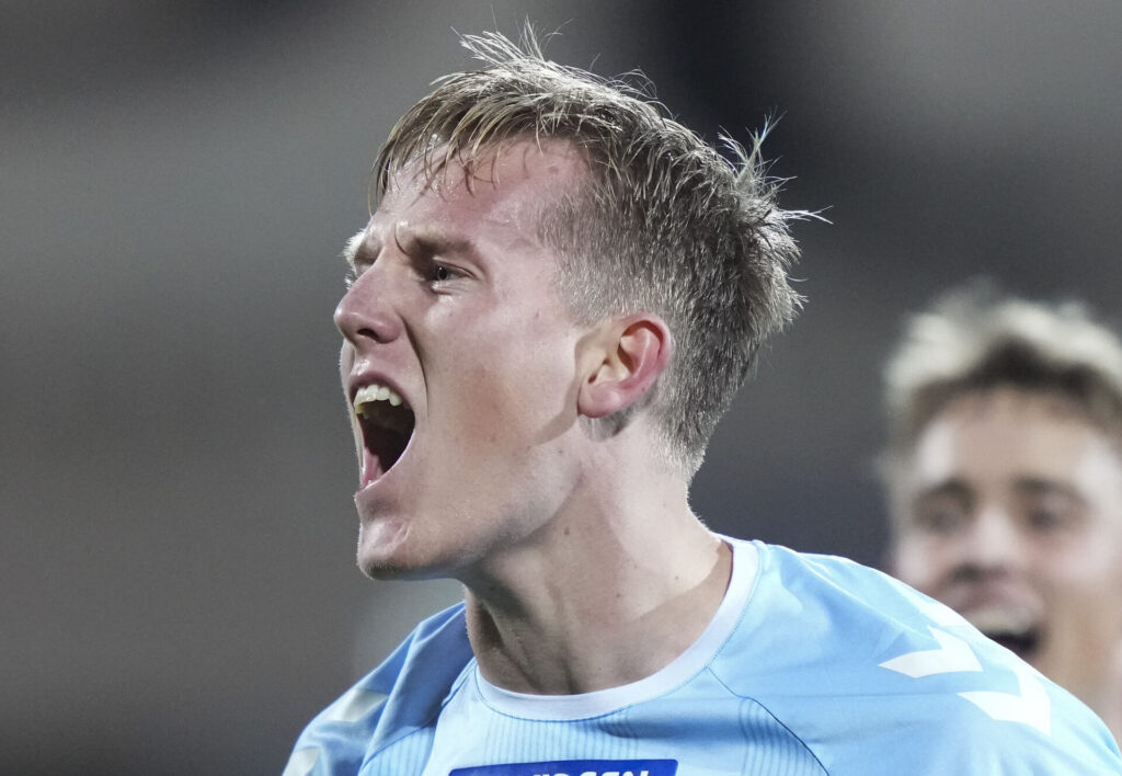 Rasmus Vinderslev (Sønderjyske 6) scorer til 1 - 0 under pokalkampen mellem Sønderjyske og FC København, ottendedelsfinalen, på Sydbank Park, Haderslev, onsdag den 30. oktober 2024