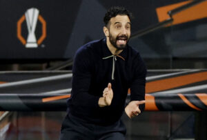 Ruben Amorim klapper.