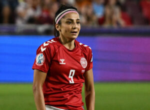 Nadia Nadim i kamp for landsholdet