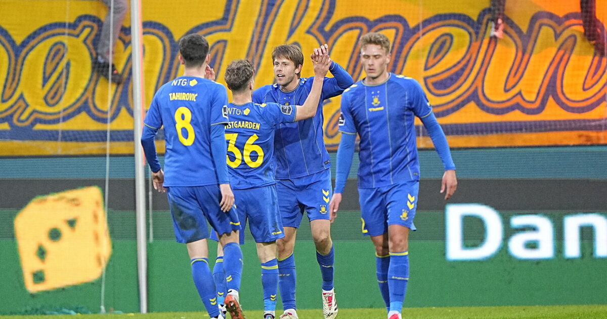 Vallys slap med skrækken: Der er mere kontakt, end jeg havde regnet med Superligakampen mellem FC Midtjylland og Brøndby IF på MCH Arena i Herning søndag den 30. marts 2025.