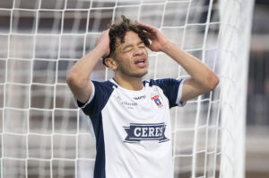 AGFs Mikael Anderson reagerer, efter han har brændt en stor chance i slutningen af superligakampen mellem AGF og Viborg FF i Superligaen på Nyt Vejlby Stadion i Aarhus søndag den 9. marts 2025