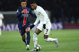 Marcus Rashford i løbeduel i Champions League mod PSG