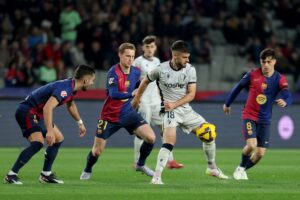 Frenkie de Jing i kamp for FC Barcelona