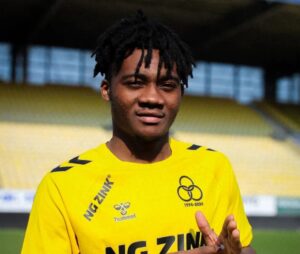 Congolesiske Aime Azende ved sin præsentation i AC Horsens.