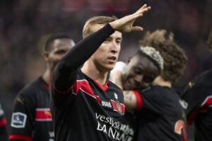 Adam Buksa fejrer sin scoring mod F.C. København.