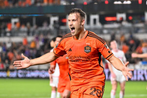 Erick Sviatchenko forlænger i MLS.