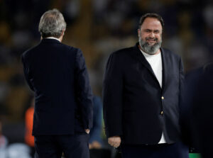 Evangelos Marinakis under en af Olympaikos' kampe.