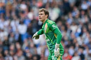 Mads Hermansen peger med højre hånd.