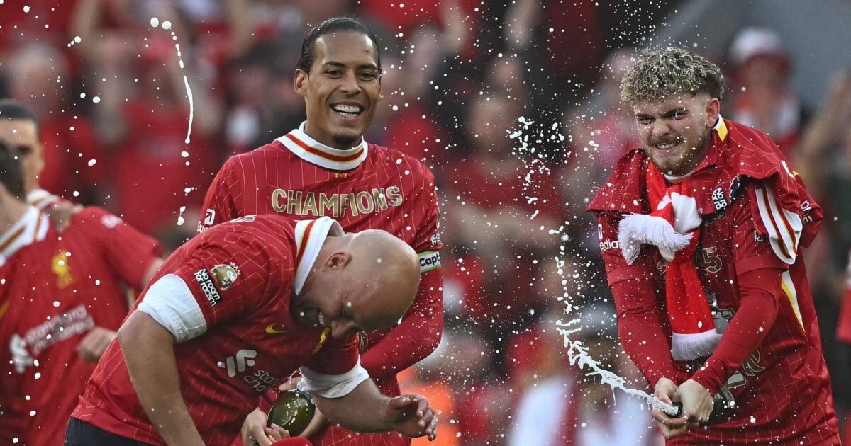 Historiske Arne Slot hylder og kopierer Jürgen Klopp: Fansene gør det specielt Foto: Paul Ellis/AFP/Ritzau Scanpix