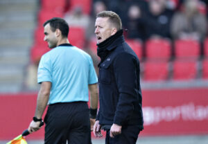 Morten Karlsen på sidelinjen.