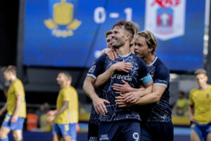 Mortensen jubler efter mål