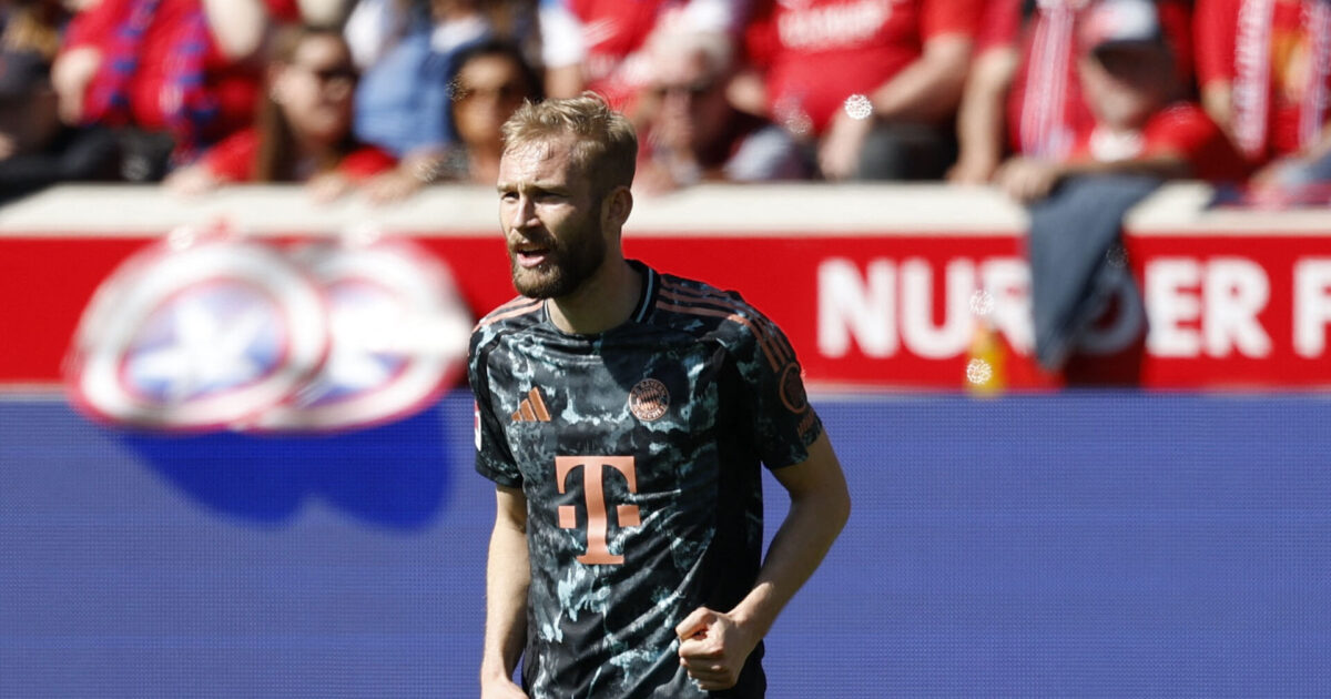 Av, av, av: Bayern-profil sendt til tælling med spark i skridtet Foto: Heiko Becker/Reuters/Ritzau Scanpix