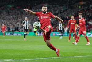 Salah i aktion over en scoring.