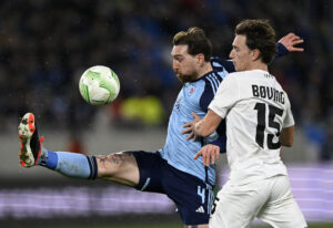 William Bøving i duel.