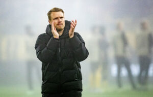 Oscar Hiljemark klapper.