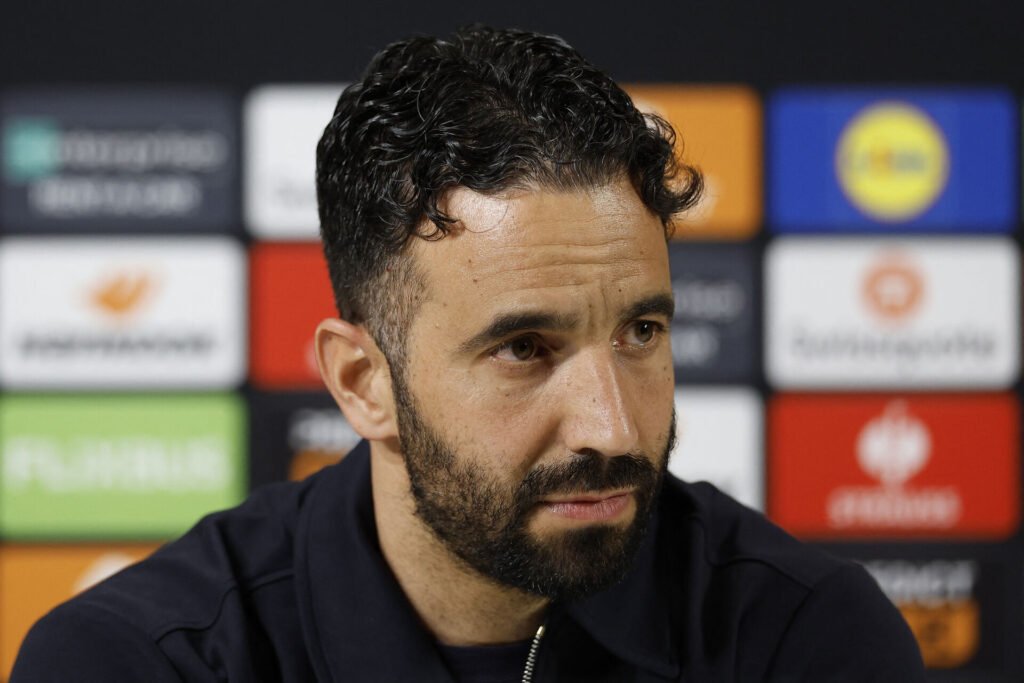 Ruben Amorim på et pressemøde.