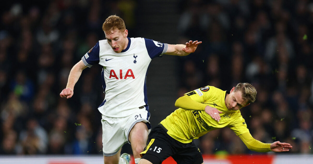 Tidligere Brøndby-profil sikrer sejren fra pletten Foto: Matthew Childs/Reuters/Ritzau Scanpix