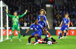 Leicester i kamp mod Brentford.