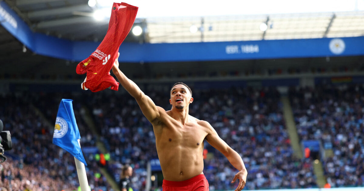 Trent scorer og smider trøjen i comeback – Hermansen og Leicester rykker ned Foto: Andrew Boyers/Reuters/Ritzau Scanpix