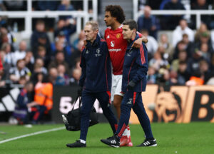 Zirkzee går ud af banen