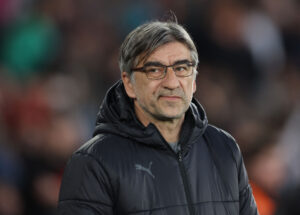 Ivan Juric skuler til venstre