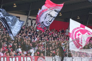 AaB fans inden kampen mod Vejle.