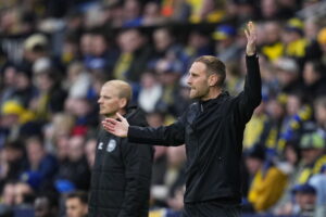 Frederik Birk dirigerer tropperne mod FC Nordsjælland.