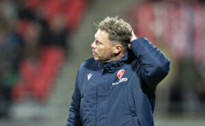 Menno van Dam under en af sine sidste kampe for AaB.