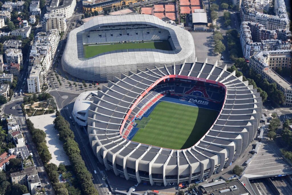 Parc des Princes og Jean Bouin stadion.