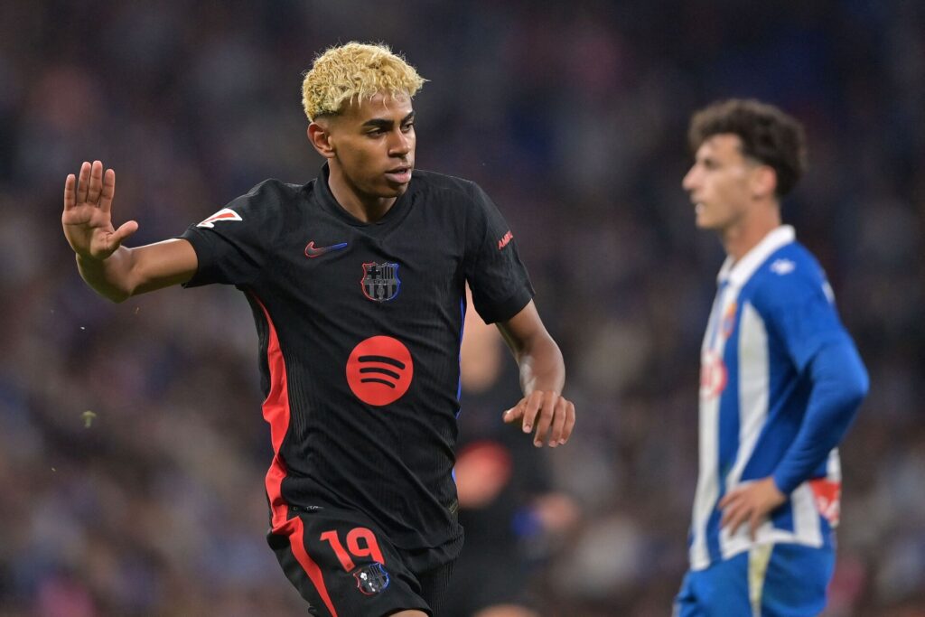 Lamine Yamal fejrer en scoring mod Espanyol.