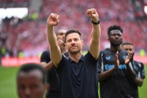 Xabi Alonso har knyttede næver.