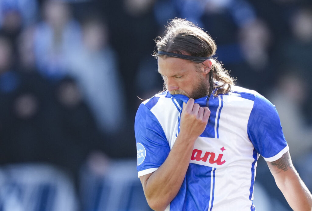 Bjørn Paulsen med ansigtet i OB-trøjen.