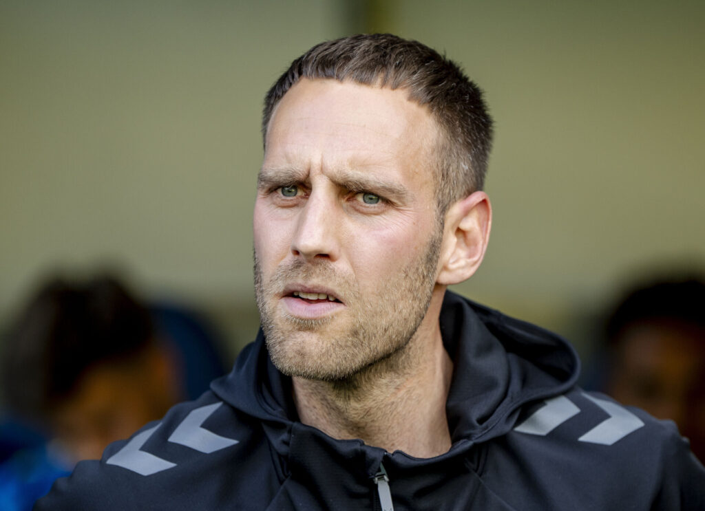 Frederik Birk med hovedet på skrå