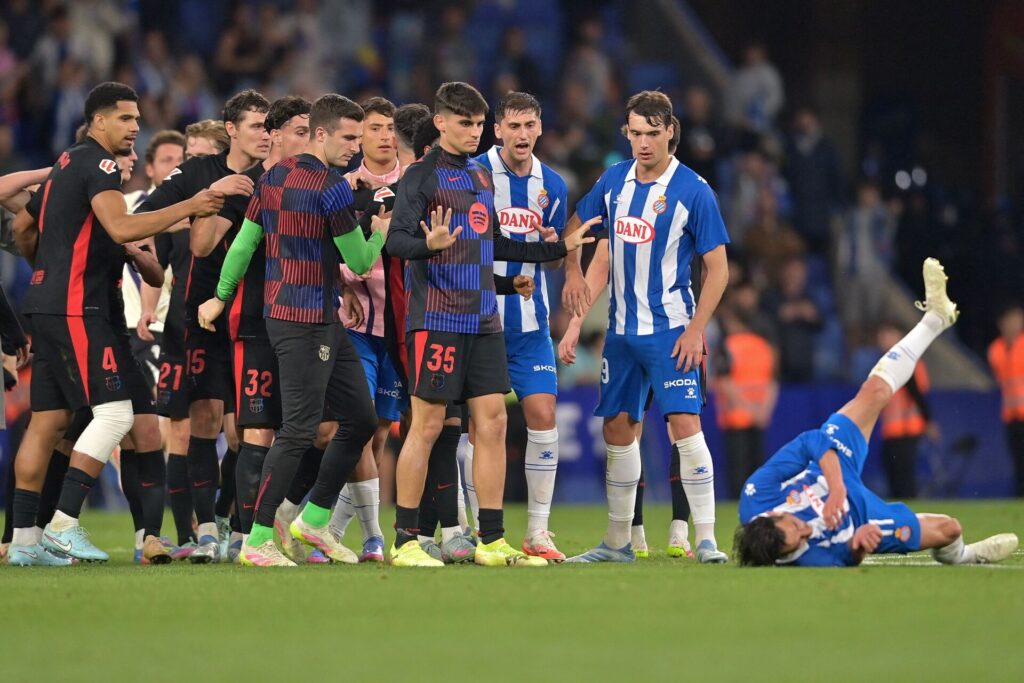 Optøjer efter kampen mellem FC Barcelona og Espanyol.