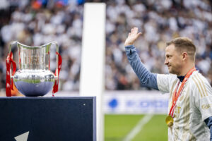 Jacob Neestrup på vej hen mod Pokalen.