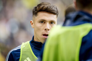 FC Københavns Rodrigo Huescas varmer op under 3F Superliga-kampen i mesterskabsspillet mellem Brøndby IF og FC København på Brøndby Stadion, søndag den 4. maj 2025