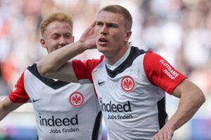 Rasmus Nissen Kristensen jubler efter sin scoring mod St. Pauli.