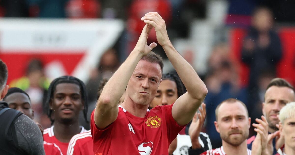 United-veteran stopper karrieren – Siger farvel med 14 trofæer i skabet Foto: Photo by Darren Staples 