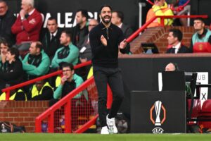 Ruben Amorim klapper.