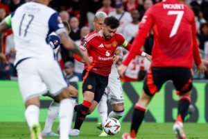 Bruno Fernandes under Manchester Uniteds Europa League-finale mod Tottenham.