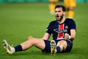 Kvaratskhelia fejrer en PSG-sejr