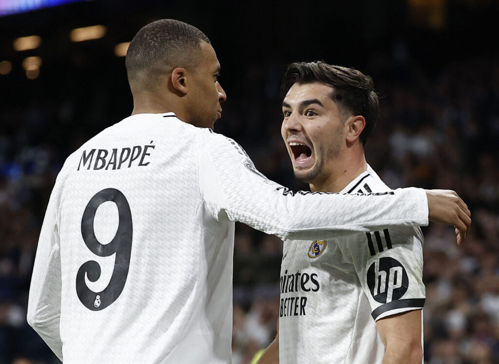 Brahim Diaz fejrer et mål med Kylian Mbappé.