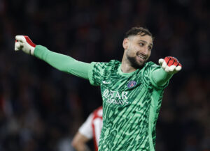 Donnarumma jubler efter PSG's sejr over Arsenal.