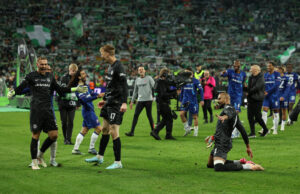 Chelseas målmænd jubler.